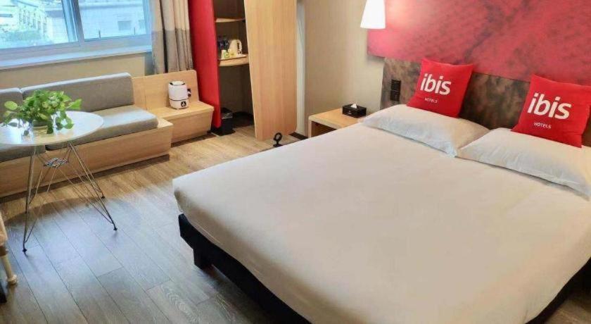 Ibis Shenyang North Station Hotel Bagian luar foto