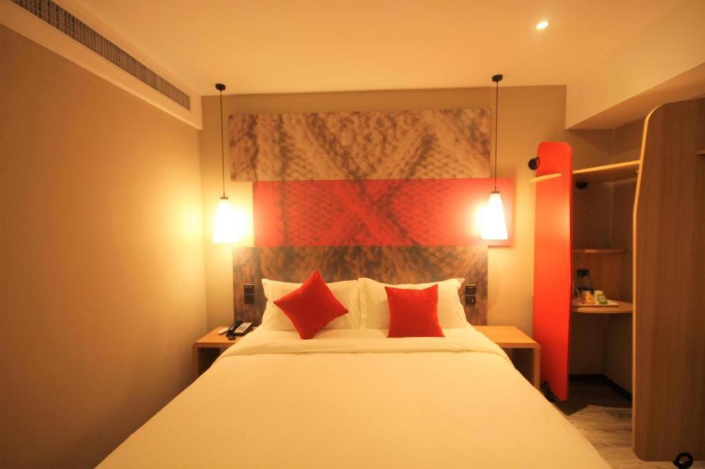 Ibis Shenyang North Station Hotel Bagian luar foto