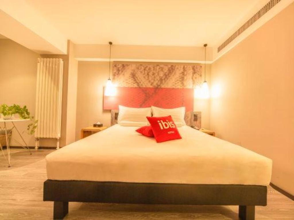 Ibis Shenyang North Station Hotel Bagian luar foto