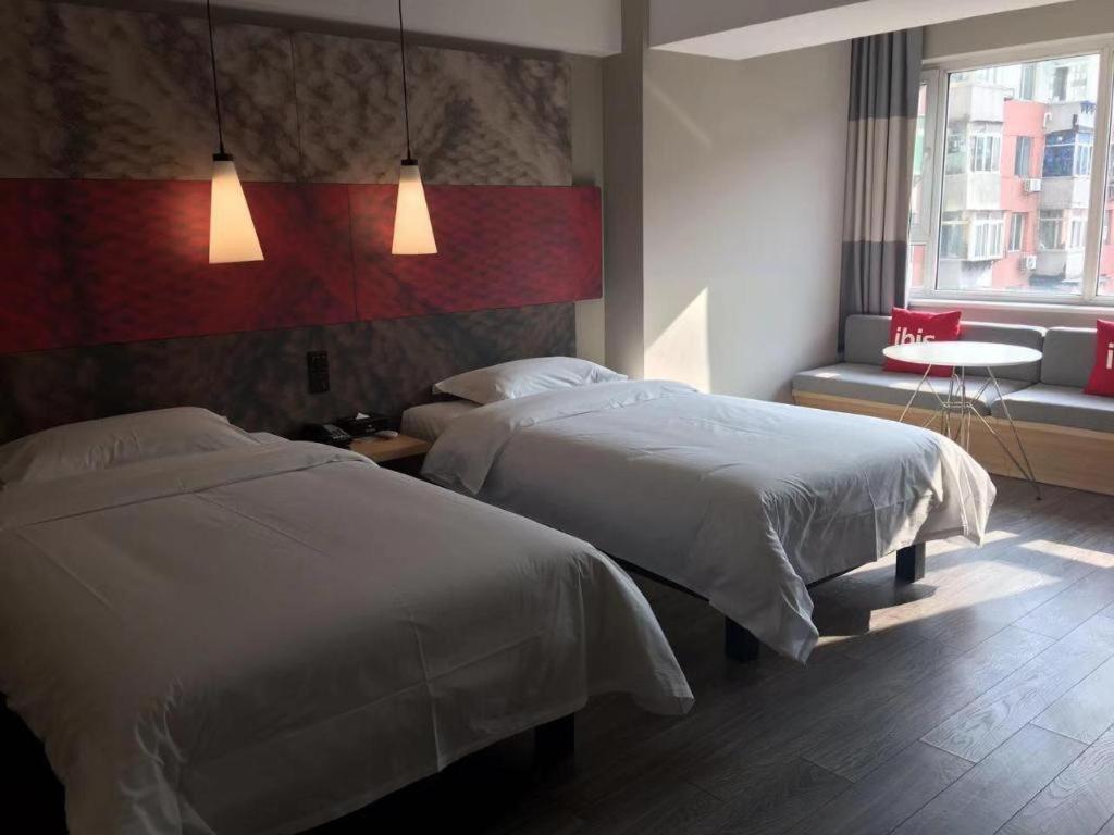 Ibis Shenyang North Station Hotel Bagian luar foto