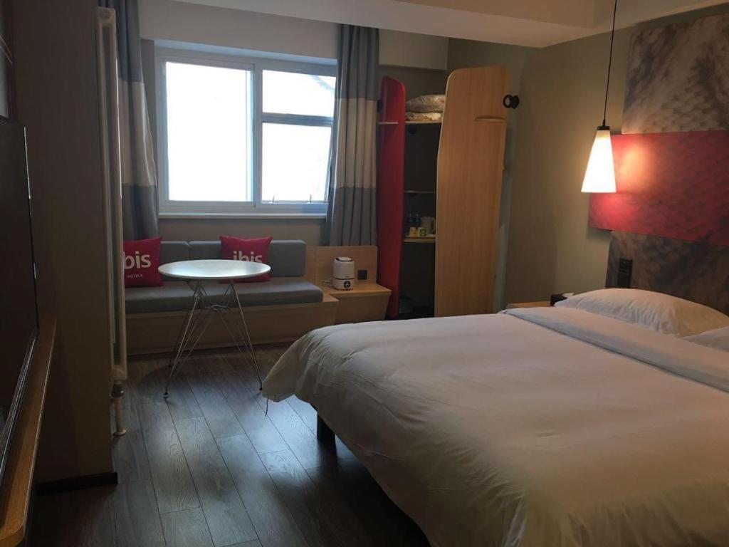 Ibis Shenyang North Station Hotel Bagian luar foto