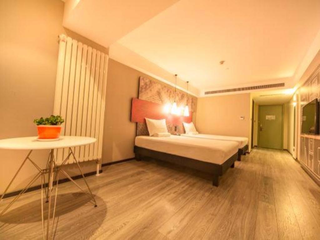 Ibis Shenyang North Station Hotel Bagian luar foto