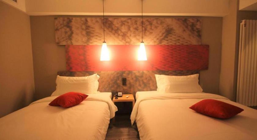 Ibis Shenyang North Station Hotel Bagian luar foto