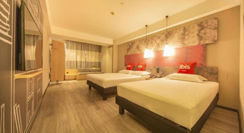 Ibis Shenyang North Station Hotel Bagian luar foto
