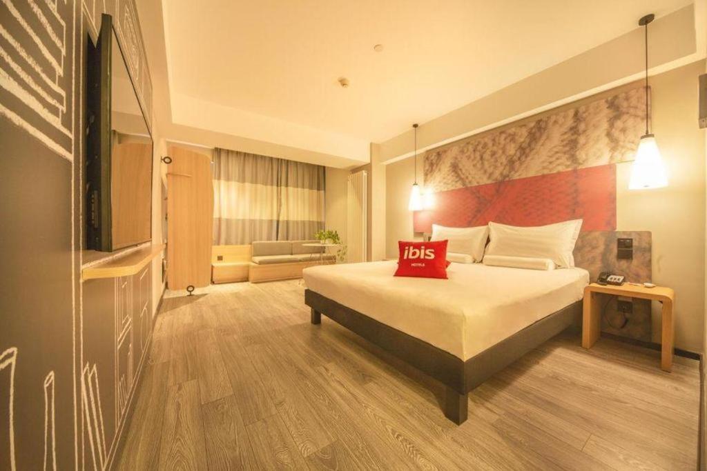 Ibis Shenyang North Station Hotel Bagian luar foto