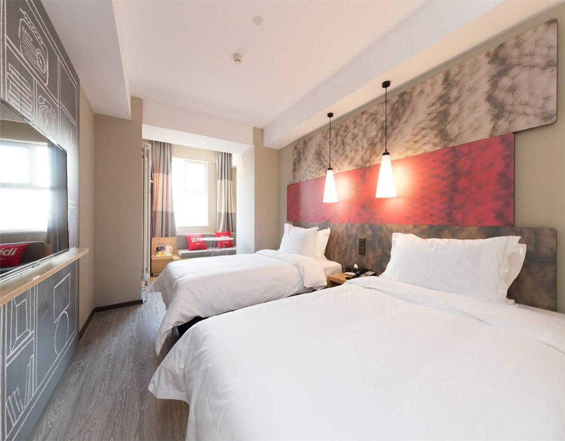 Ibis Shenyang North Railway Station Hotel Bagian luar foto