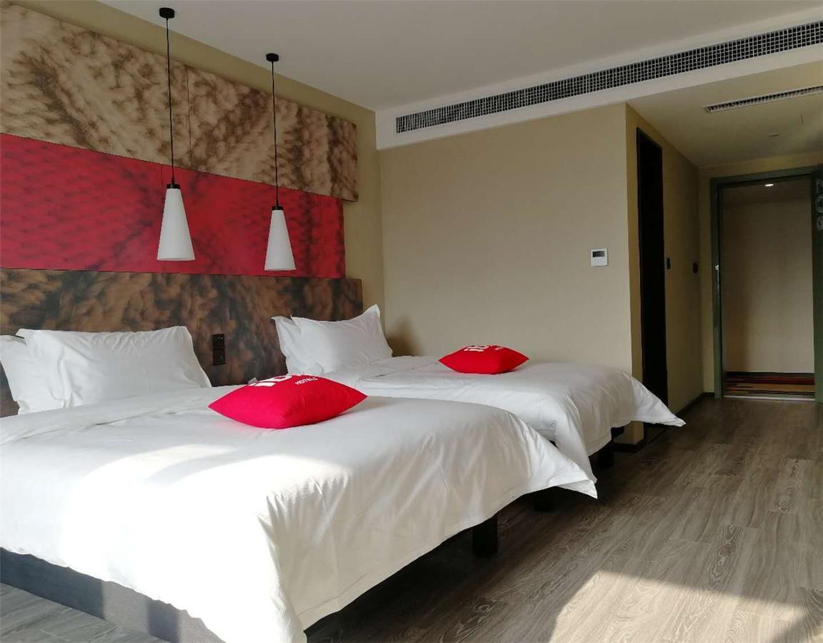 Ibis Shenyang North Railway Station Hotel Bagian luar foto